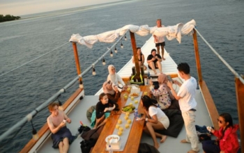 Bot Komodo Murah Liveaboard